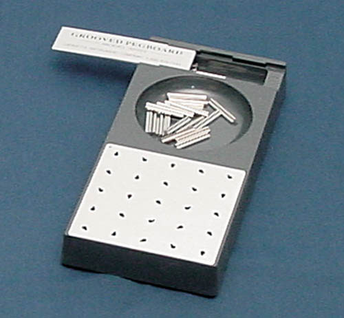 Grooved Peg Board Test (Dexterity Tests) - Img 1