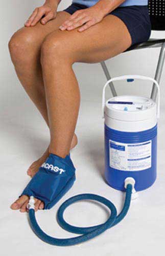 Aircast Cryo/ Cuff System- Med Foot & Cooler (CRYO Systems & Cuffs) - Img 1