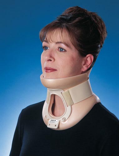 Philadelphia  Collar W/ Trach Hole- Ped 7-10  4 1/4 h (Cervical Collars) - Img 1
