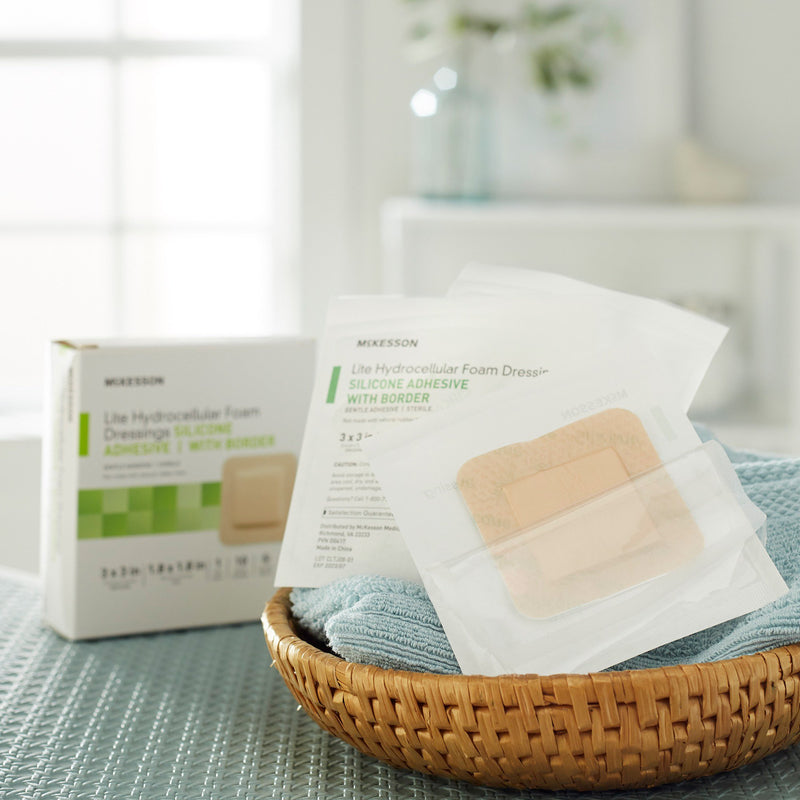 McKesson Lite Silicone Gel Adhesive with Border Thin Silicone Foam Dressing, 3 x 3 Inch, 1 Box of 10 (Advanced Wound Care) - Img 7